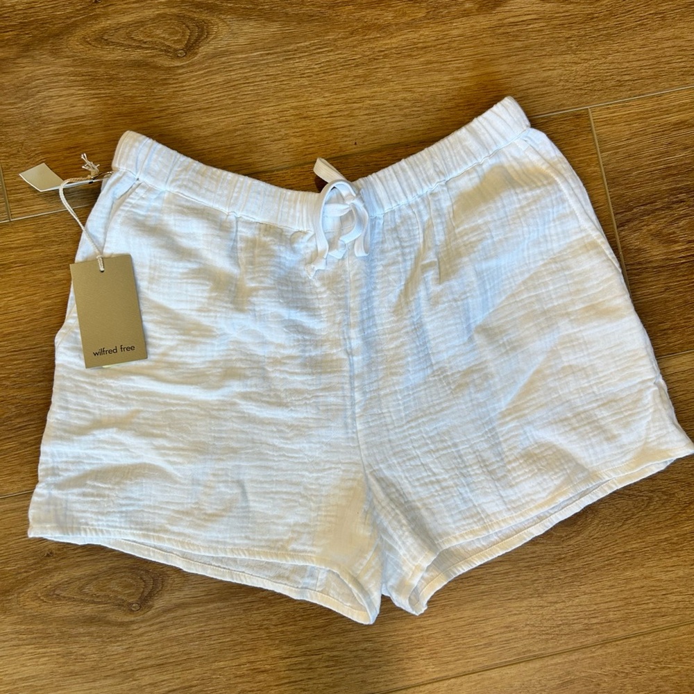 Wilfred Free White Textured Shorts